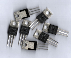 24V 1A 7924 MC7924C TO-220 METAL STABILIZATOR