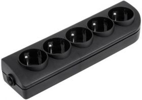 Gniazdo przedĹuĹźacza x 5 z uziemieniem czarne GN-50-2