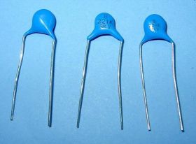 220pF/3kV 10mm 10%#KOND.CERAM.100SZT