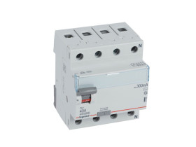 Wyłącznik różnicowoprądowy 4P 40A 300mA typ AC P304 TX3 411728 LEGRAND