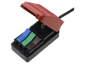 Panel testowy 1,5m 5A 240V 49x60x127mm naścienny CL1860