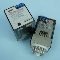 R-15 110V 3P 10A 60.13.9.110.0040 FIND