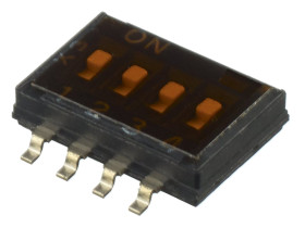 Przełącznik DIP 4-pozycyjny SPST SMD 100 mA przy 50 V DC (liniowy), 25 mA przy 24 V DC (impulsowy) -20 → +70°C