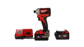 Bezszczotkowa Zakrętarka Udarowa M18, Z Walizką, Ładowarką I Dwoma...