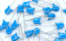 47pF/1000V r=5mm KONDENSATOR (10 SZTUK)