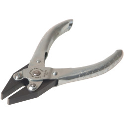 Maun 4870-140 Flat Nose Pliers Smooth Jaw 140mm (5 1/2in)