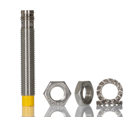 Czujnik zbliżeniowy M8 Indukcyjny 6 mm Turck Niewpuszczany 10 → 30 V DC długość 49mm Gwintowany