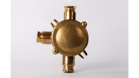 Mosiężna Puszka Rozgałęźna, Natynkowa - 3 Wyjścia An3/3