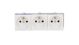 Gniazdo Modułowe Potrójne Bez Blokady Białe Wp45x4578