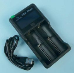 ŁADOW.AKUM.Li-ION 1-2x18650 XTAR VC-2