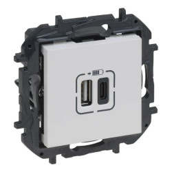 NILOE STEP- GNIAZDO USB 3A TYP A+C MECHANIZM Z PLAKIETKĄ - KOLOR BIAŁY