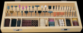 M92568 Cutting, grinding and polishing set in wooden box, 200 pieces