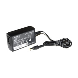 Zasilacz ZI 12V/800mA3.1/4.9+pin MAKITA (wtyczkowy) SONY (3.0/5.0)