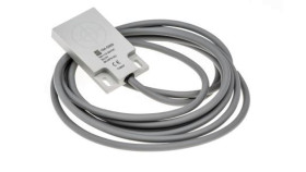 Czujnik Pojemnościowy Npn 5 Mm W Obudowie Prostokątnej 15 Ma 10› 30 V Dc Ip67