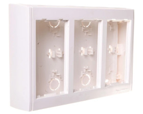 Simon Connect Puszka CIMA PRO natynkowa potrójna 6xK45 czysta biel SBC300/9