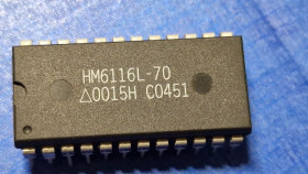 HM6116L-70 Hm6116L dip-24