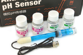 Gravity: Lab Grade Analog pH Sensor Kit for Arduino / Raspberry Pi (with Calibration Solutions)