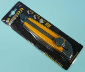 NÓŻ Z ŁAM.OSTRZEM 18mm TWIST LOCK BESSTO