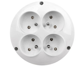 Rozgałęźnik wtyczkowy 4-gniazda z/u RO-40
