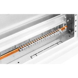 Szyna uziemiająca PE, W600, 20x16mm2 + 1xM6