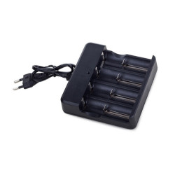 ŁADOWARKA AKUMULATORÓW LITOWYCH 4x 18650 OSOBNE KANAŁY 3,7V