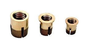 Rozszerzalne nakrętki M5 do montażu w piastach obudów poliestrowych NSYTEX5 /20 szt./