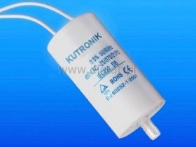 8uF 450V kond. rozruchowy ( przewody )26x53.