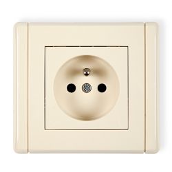 Gniazdo pojedyncze z uziemieniem 2P+Z