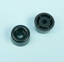 NÓŻKA Z TWORZYWA 15x8,5mm