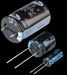 Electrolytic capacitor, 105°C, spacing 2.5 mm