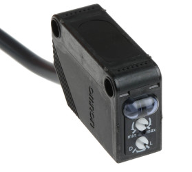 Czujniki fotoelektryczne Dyfuzyjny w obudowie prostokątnej Omron PNP zakres 1 m Podczerwień