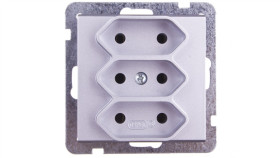 Sonata Gniazdo Potrójne B/U 2,5A Euro Srebro Mat Gp-3R/M/38
