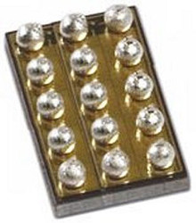 Regulator obniżający/podwyższający 1 → 5.2 V. WLCSP Montaż powierzchniowy Obniżanie napięcia – podwyższanie