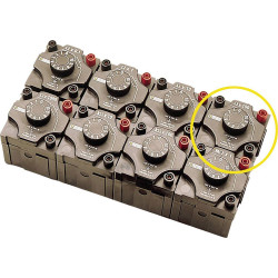 Chauvin Arnoux P03197524A Decade box 0.5% resistance safety standard