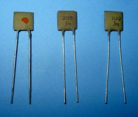 200pF KOND.CERAMICZNY (100SZT)