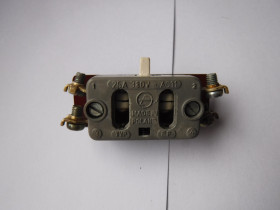 Elementy łączeniowe EF-45 01 Elester 2,5A 380V AC11 Nowe