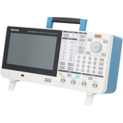 Tektronix AFG31022 Arbitrary Function Generator 2Ch 25MHz