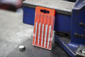 Zestaw ostrzy do wyrzynarki, model: T-Shank, typ trzpienia: Uchwyt sztorcowy, dł. cięcia: 50mm, zastosowanie: Metal, HSS