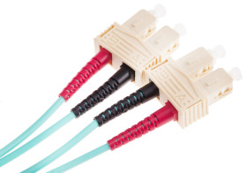 Kabel światłowodowy długość: 1m Z zakończeniem złącze B<B>: SC złącze A: SC średnica: 900μm Wielomodowy 0.8