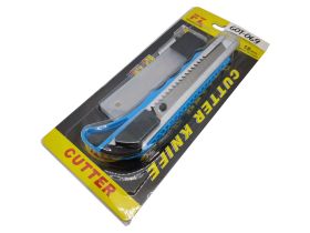 Metalowy nóż do tapet z zapasem