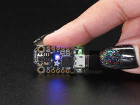 Adafruit Trinket M0 - for use with CircuitPython &amp; Arduino IDE