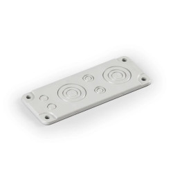 Pokrywa boczna z przetłoczeniami Cubo O 216x88mm rozmiar F2 zawiera uszczelkę PUR 2xM20/32/50 + 2xM12/20 + 2xM16 F2256