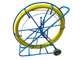 Pilot z włókna szklanego FRP do przeciągania kabli Ø8mm, 250m z kółkami Q-LANTEC - Q-LANTEC