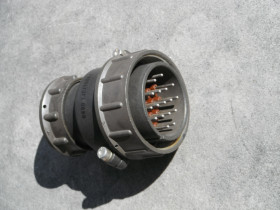 R40P17EG1 wtyczka 17 pin złącze Р40П17ЭГ1 wtyk Nowe