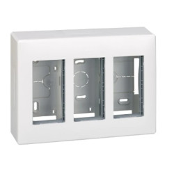 Simon Connect Obudowa natynkowa S500 3-modułowa, 6x K45 kompletna czysta biel 51000003-030