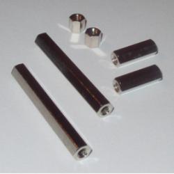 Słupek dystansowy 30mm z gwintem wew/wew SL30