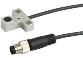 Czujnik indukcyjny 9,5x24x23mm zabudowany Sn: 2mm 10-30V DC PNP NO złącze kablowe M8 3pin 0,3m IB98E314
