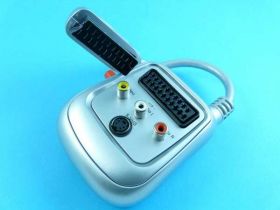 ROZG.WT.SCART-&gt;1xGN.SCART+GN.SVHS+3xCINC