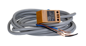 Czujnik zbliżeniowy Indukcyjny 5 mm Omron Wpuszczany 12 → 24 V dc długość 32mm w obudowie prostokątnej