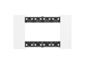 LIVING NOW Ramka 4 moduły - biała KA4804KW LEGRAND